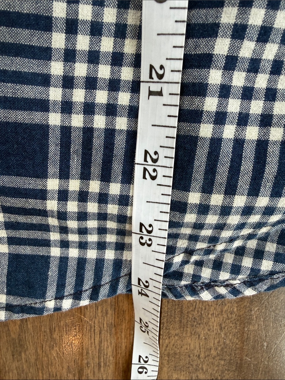 Soft Joie Wonen’s Navy and White Plaid Button-Down Shirt - Picture 7 of 7
